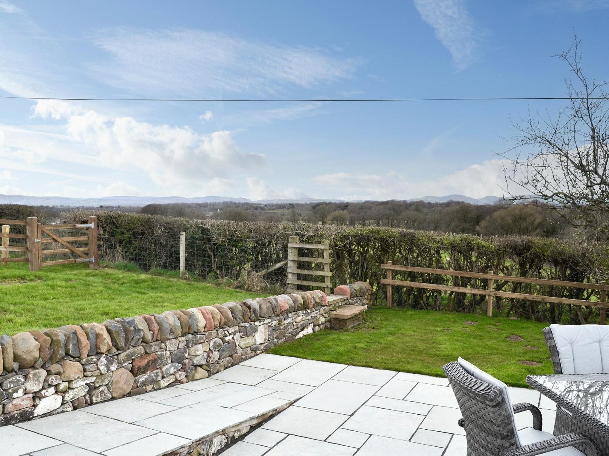 Inverallan Amisfield Town Экстерьер фото