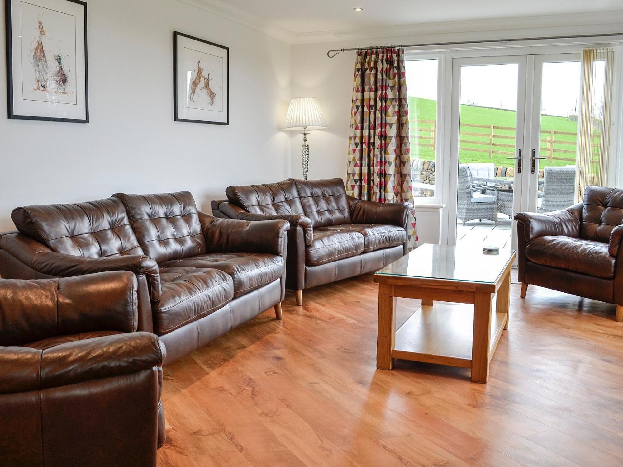 Inverallan Amisfield Town Экстерьер фото
